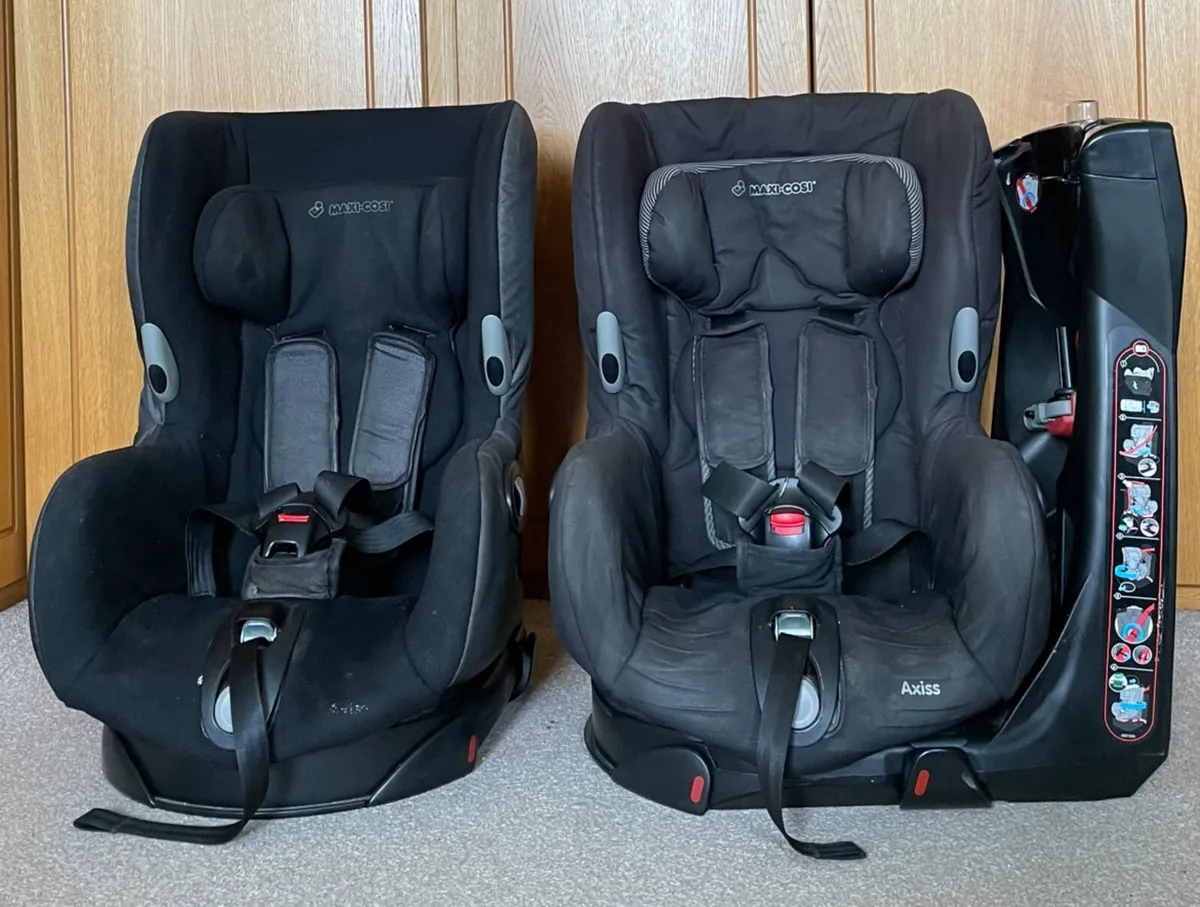 Maxi Cosi Swivel Car Seats