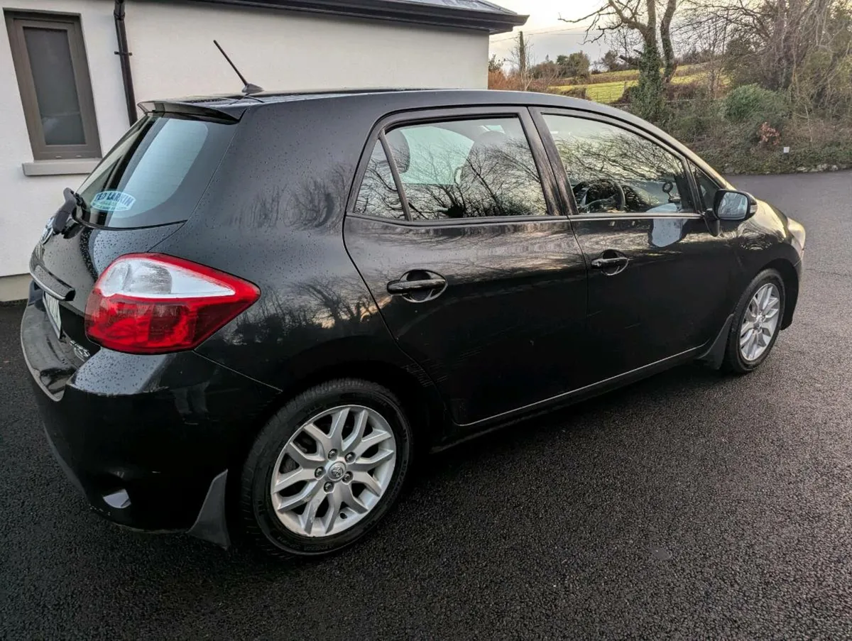 Toyota Auris 1.4 Diesel - Image 3