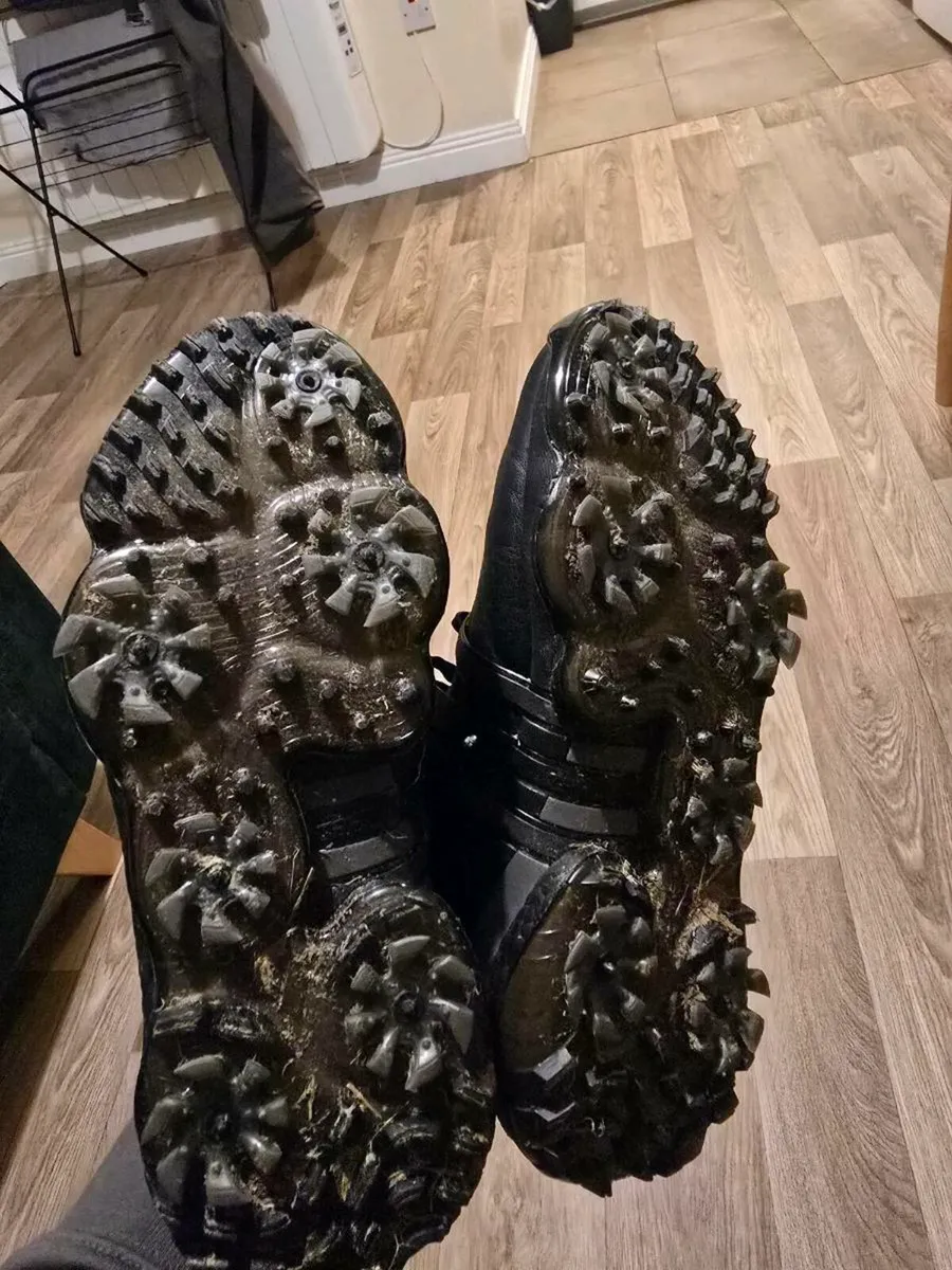 Adidas golf shoes - Actually worn once - Image 2