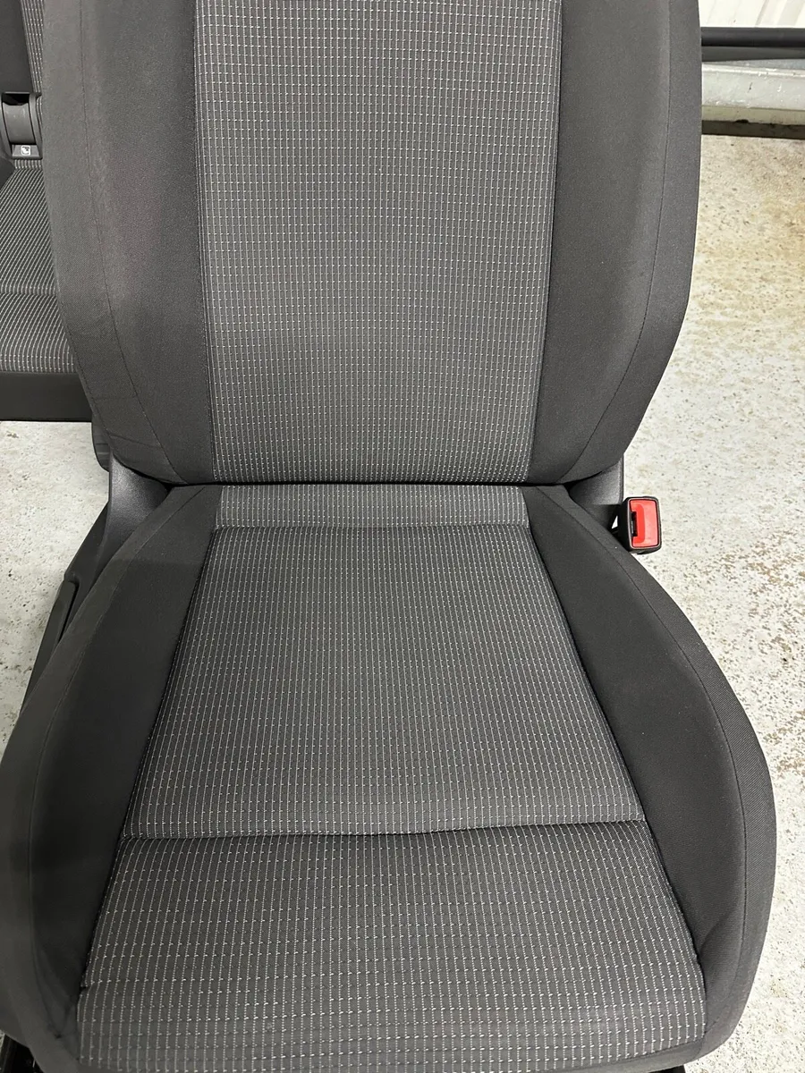 Volkswagen Golf MK 8 Seats and door Cards - Image 3