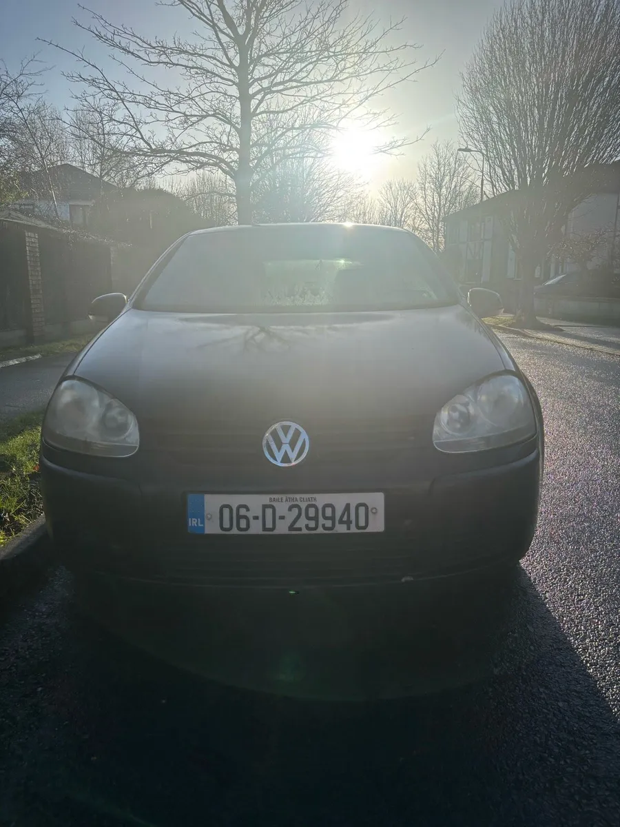 2006 Volkswagen Golf - Image 1