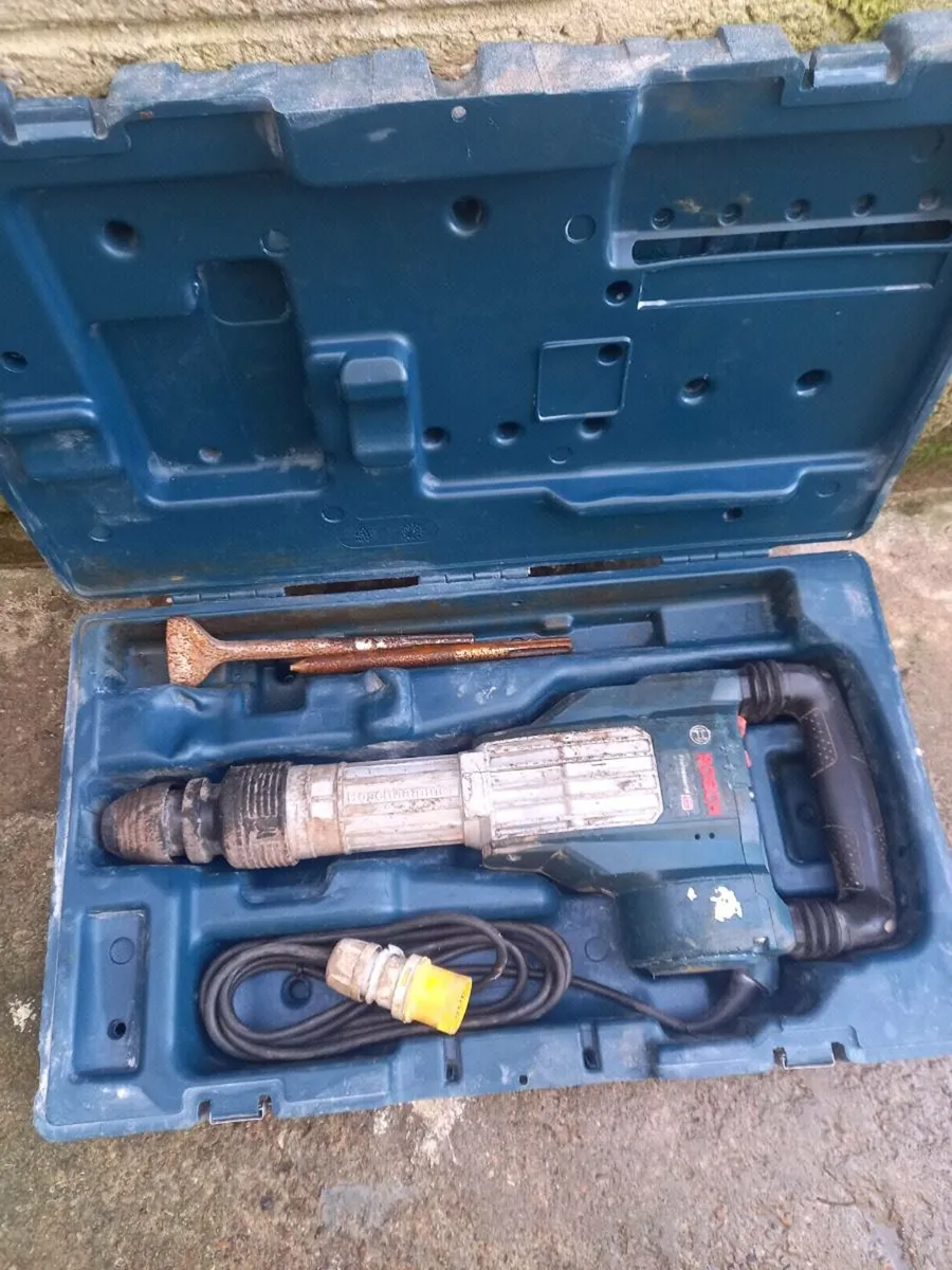 Bosch Concrete Breaker - Image 2