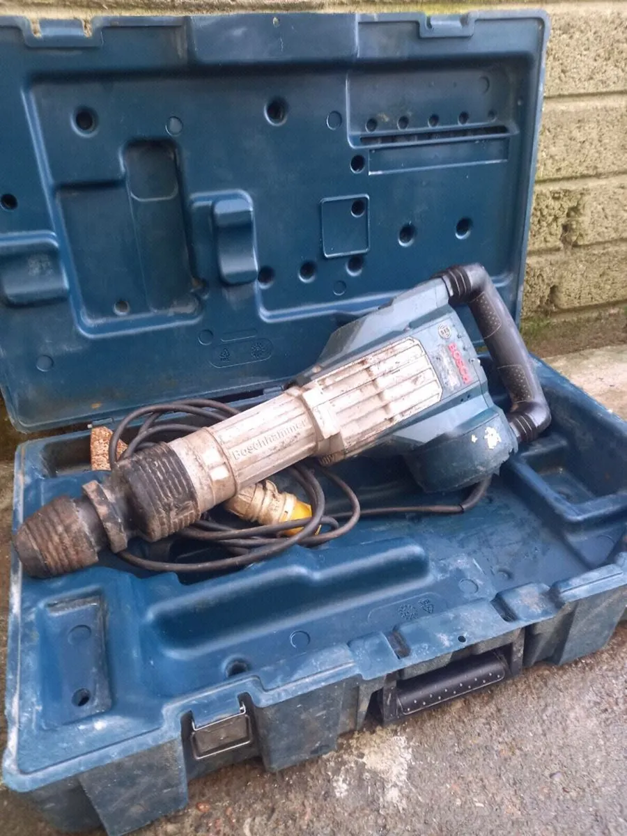 Bosch Concrete Breaker - Image 3