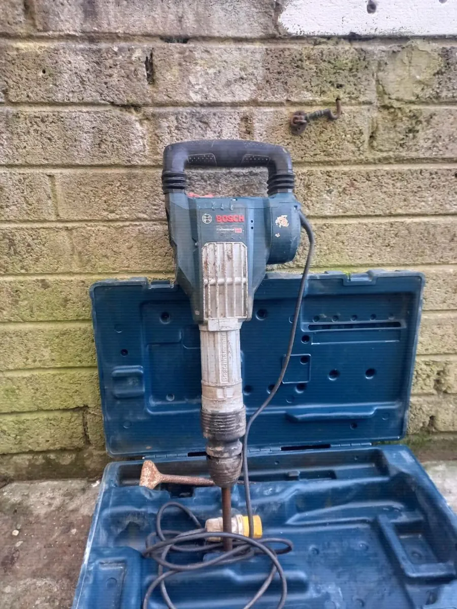 Bosch Concrete Breaker - Image 4