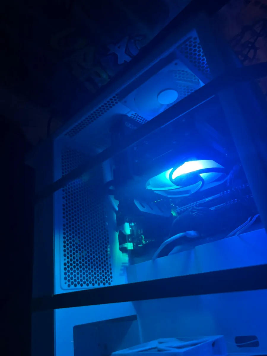 Gaming pc /rtx 4060/ryzen 7 - Image 3