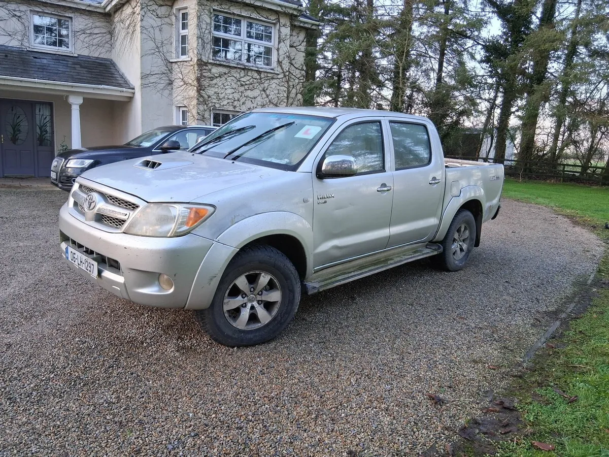 Toyota Hilux 2006 - Image 3