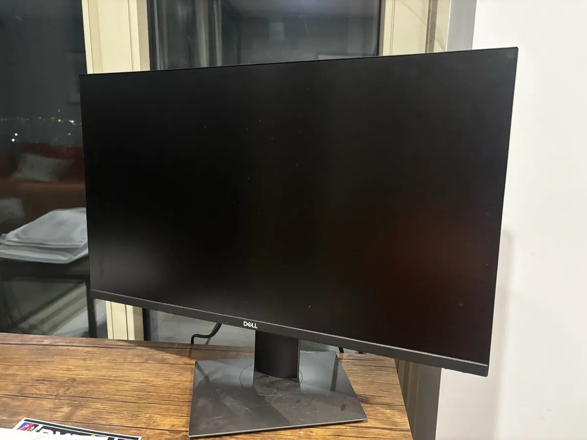 Dell Monitor 24” - Image 1