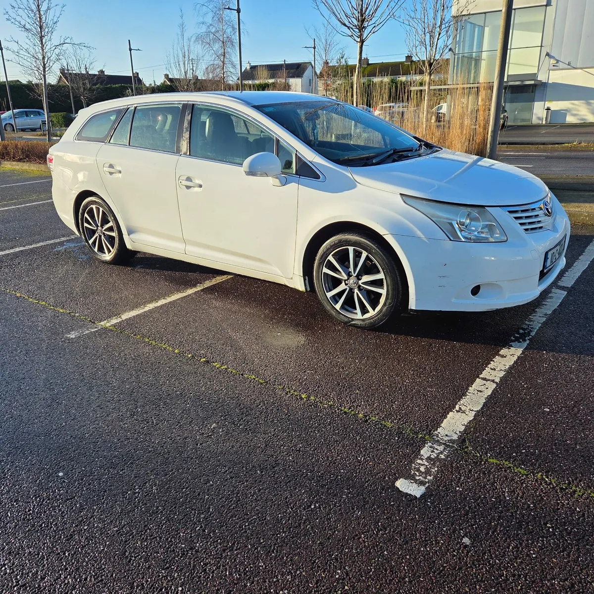 Toyota Avensis Estate - Image 1