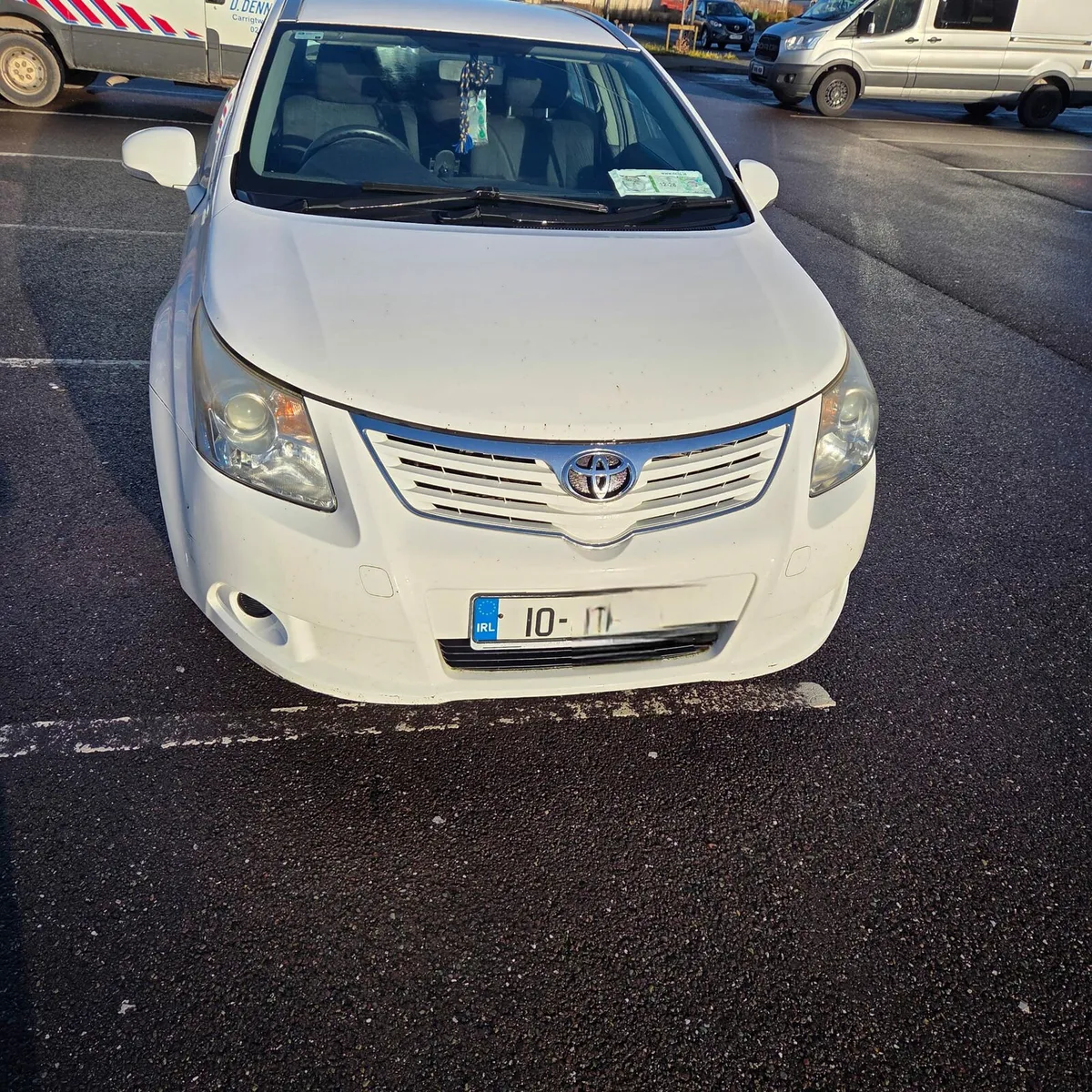 Toyota Avensis Estate - Image 2