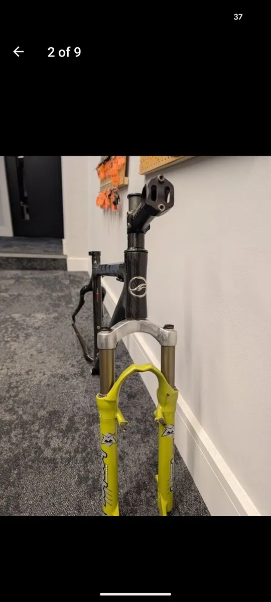 Giant XTC Carbon Frame and Fork - Image 2