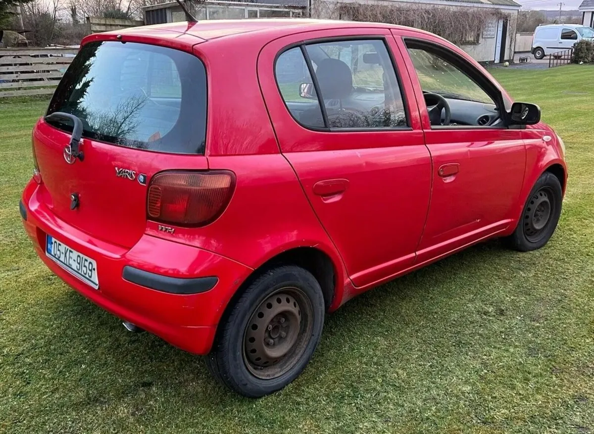 Toyota Yaris 2005 - Image 4