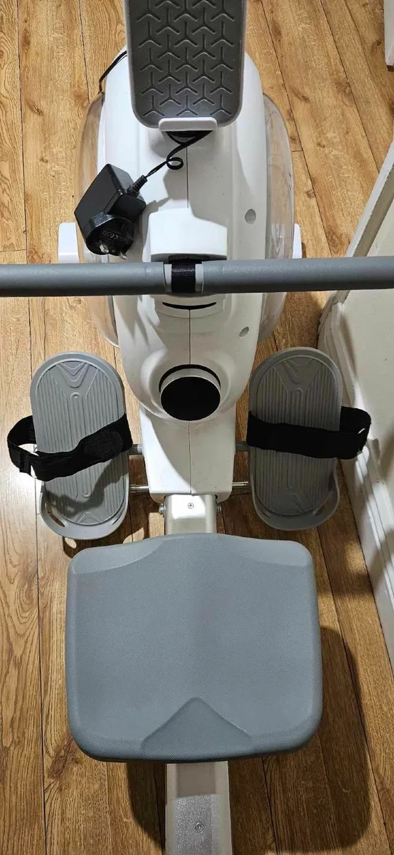Rowing Machine - Image 3