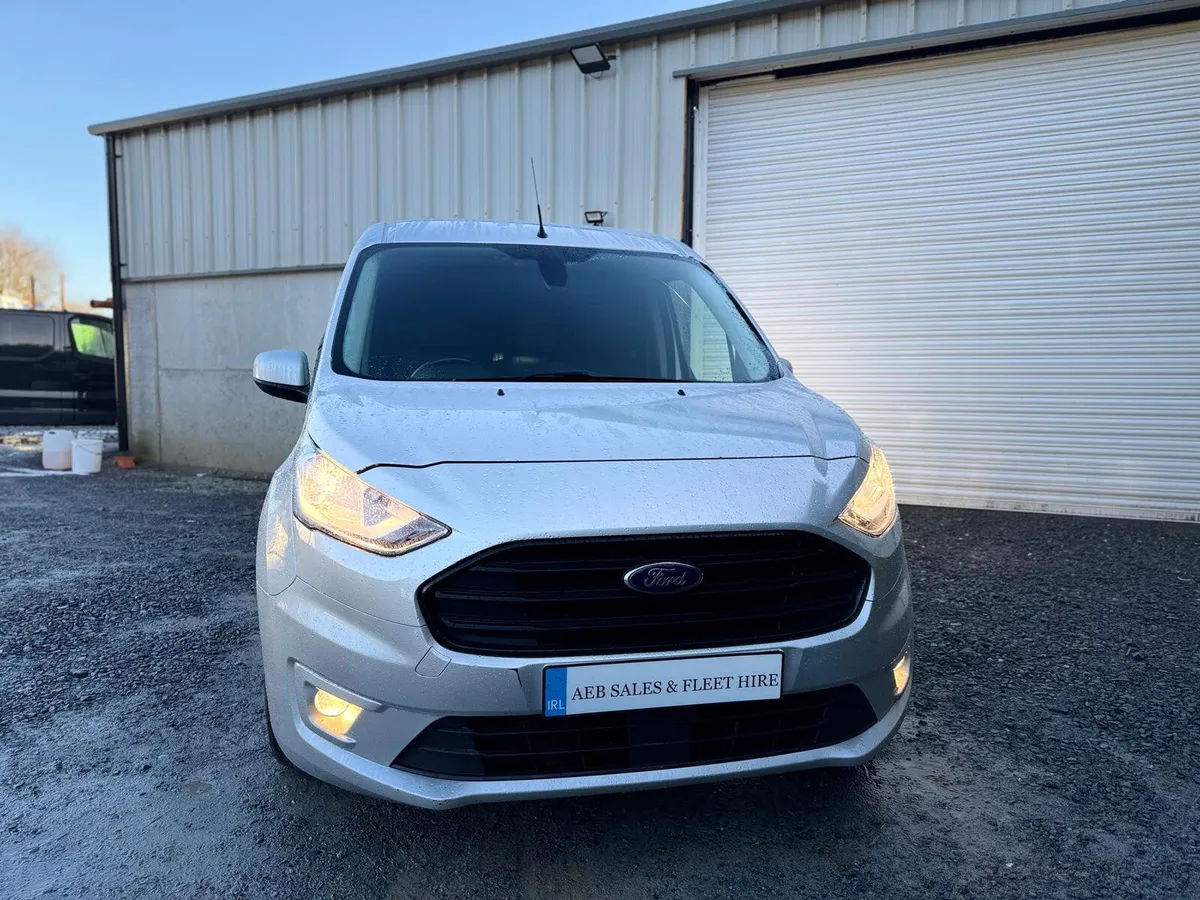 Ford Transit Connect Limited - Image 3