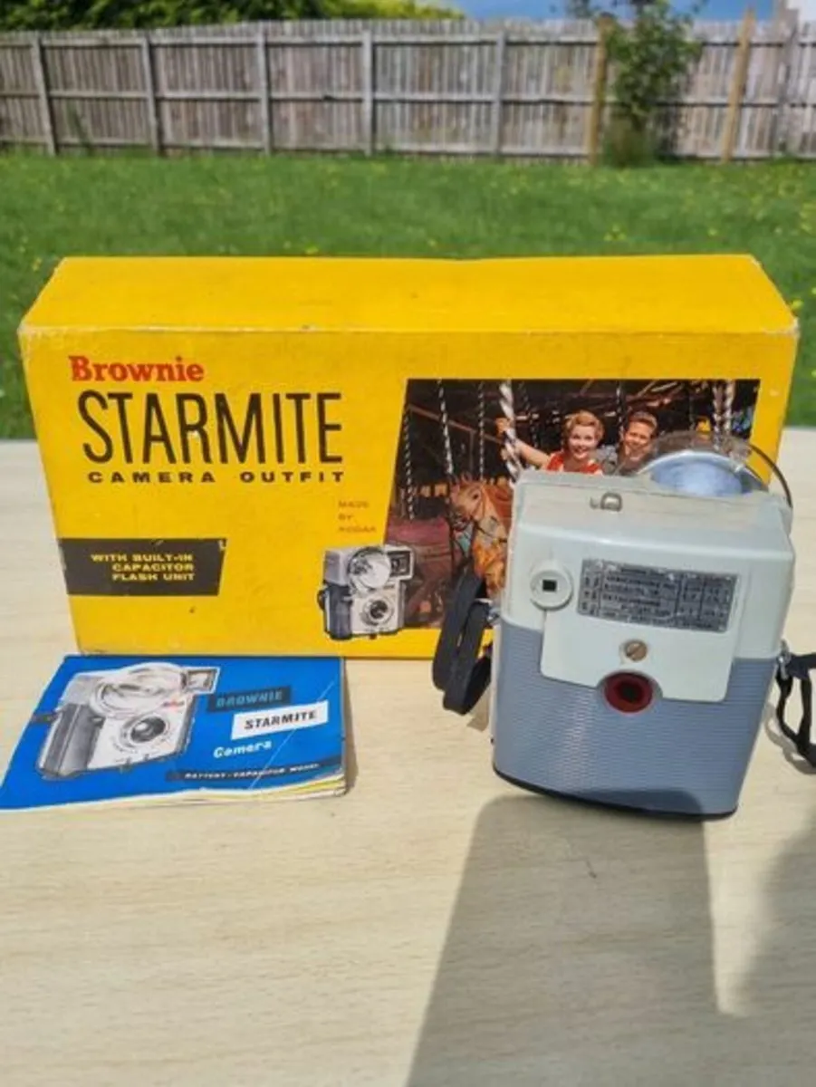 Vintage Kodak Browni Starmite - Image 2