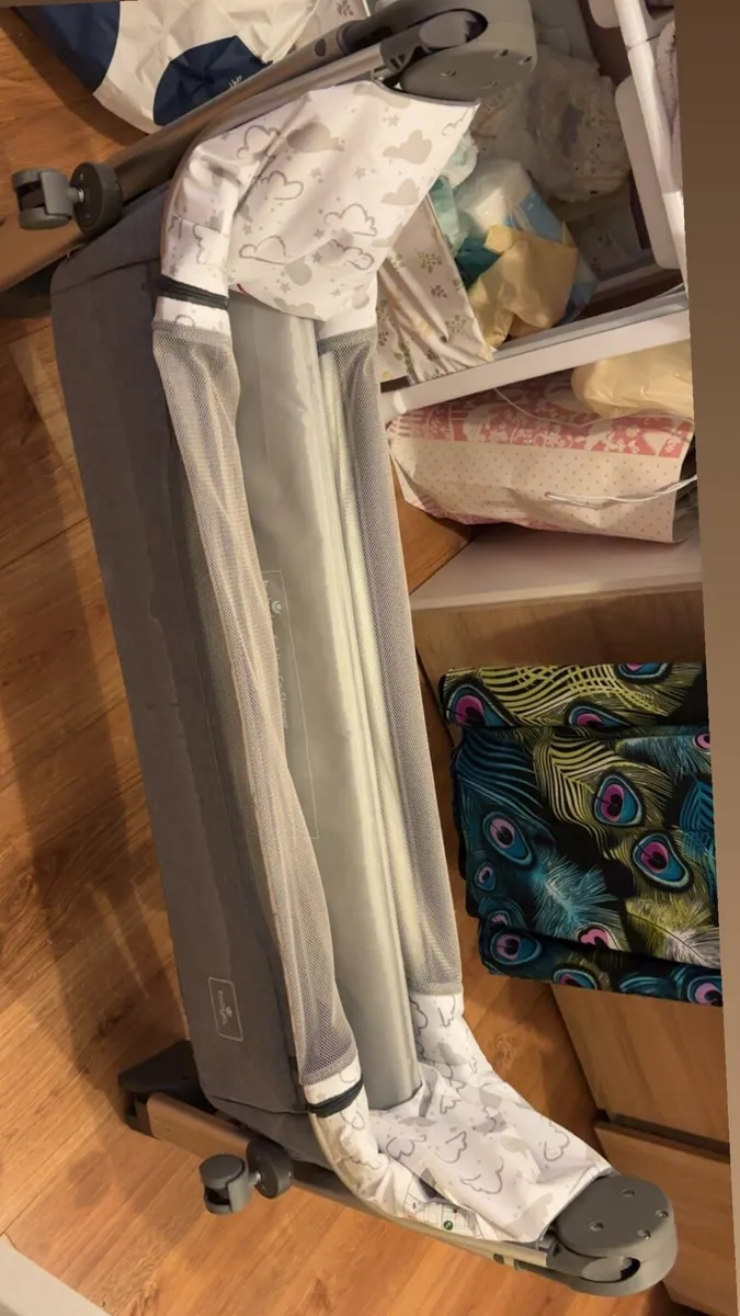 Babylo folding bedside crib - Image 4