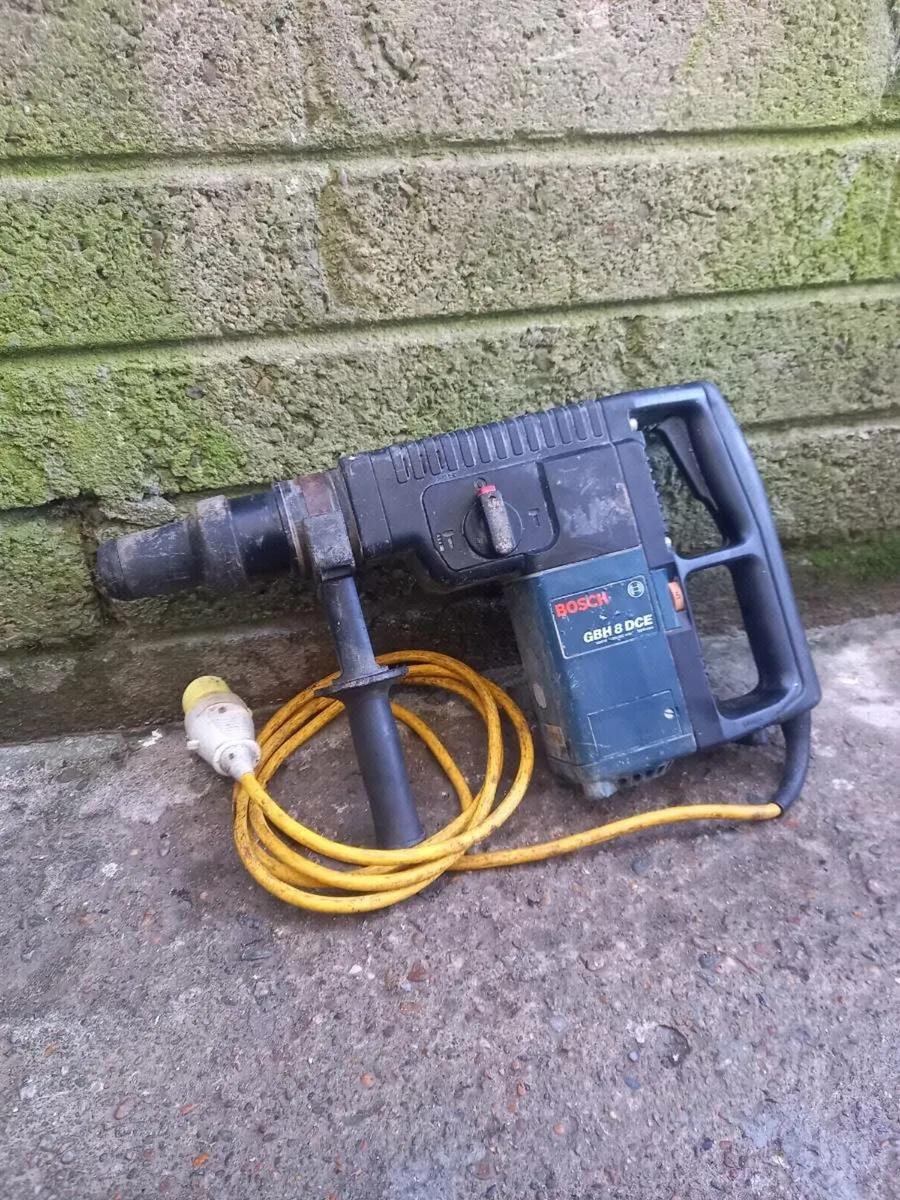 Bosch SDS Max Hammer Drill - Image 2
