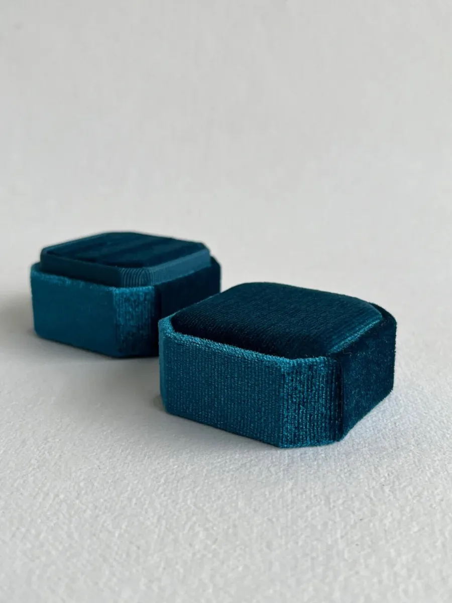 Brand New Velvet Ring Box - Image 2