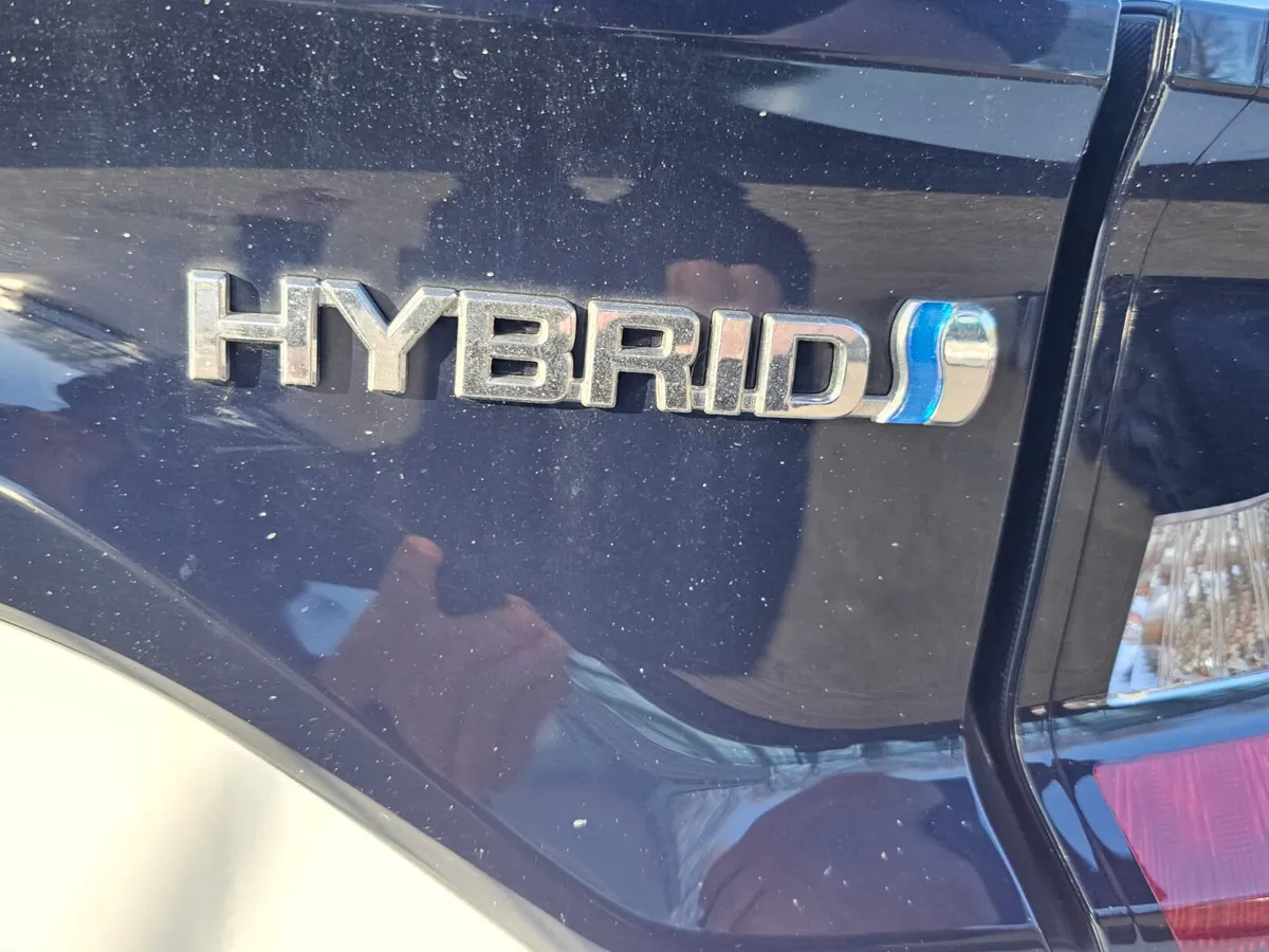 Toyota Yaris 2024 hybrid automatic €22900 - Image 4