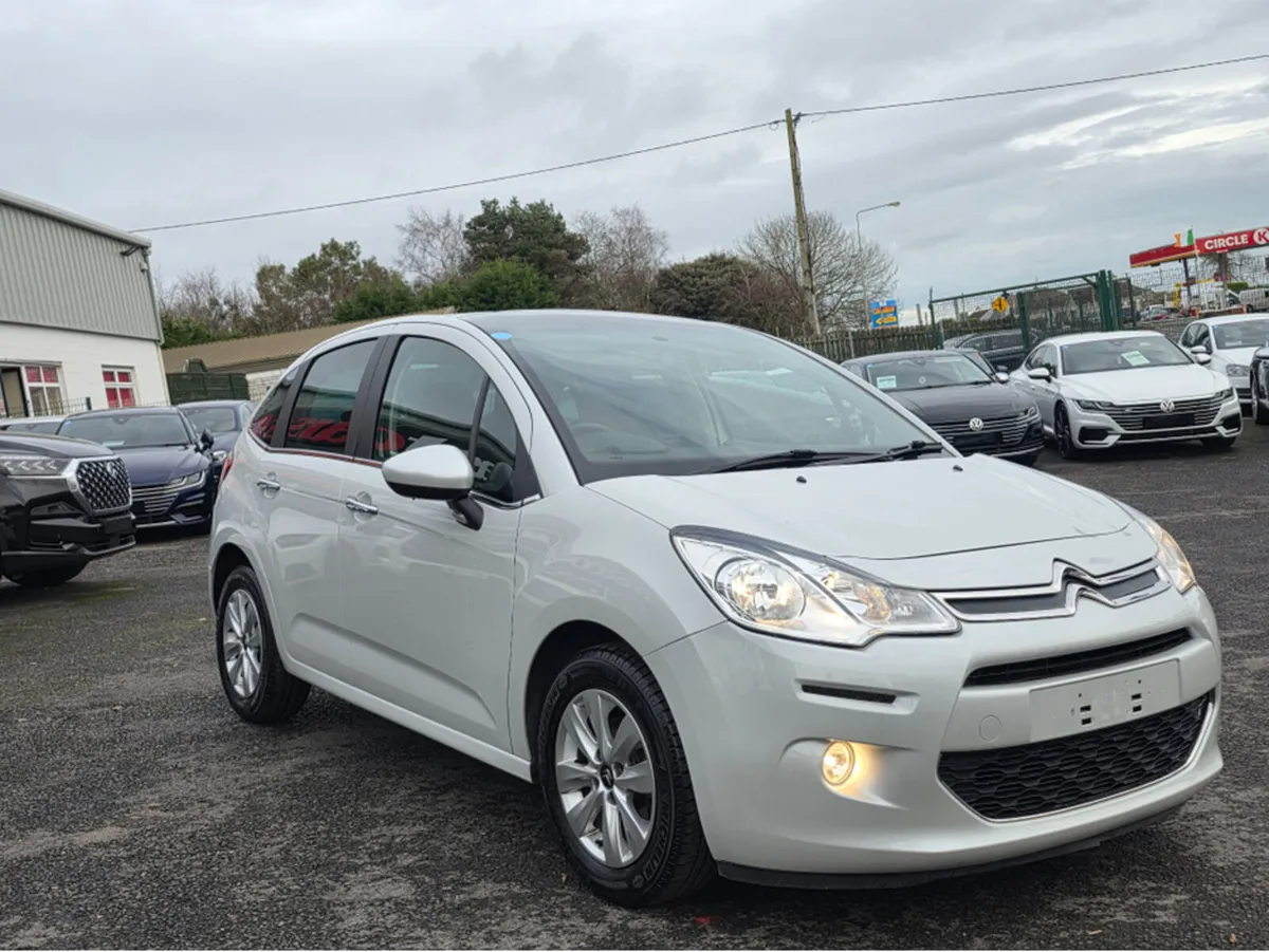 Citroen C3 1.2 AUTO FULL MOON ROOF / LOW ROAD TAX - Image 2