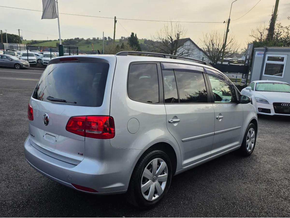 Volkswagen Touran 1.4 TSI  7 SEATER ALLOYS SIMI DE - Image 4