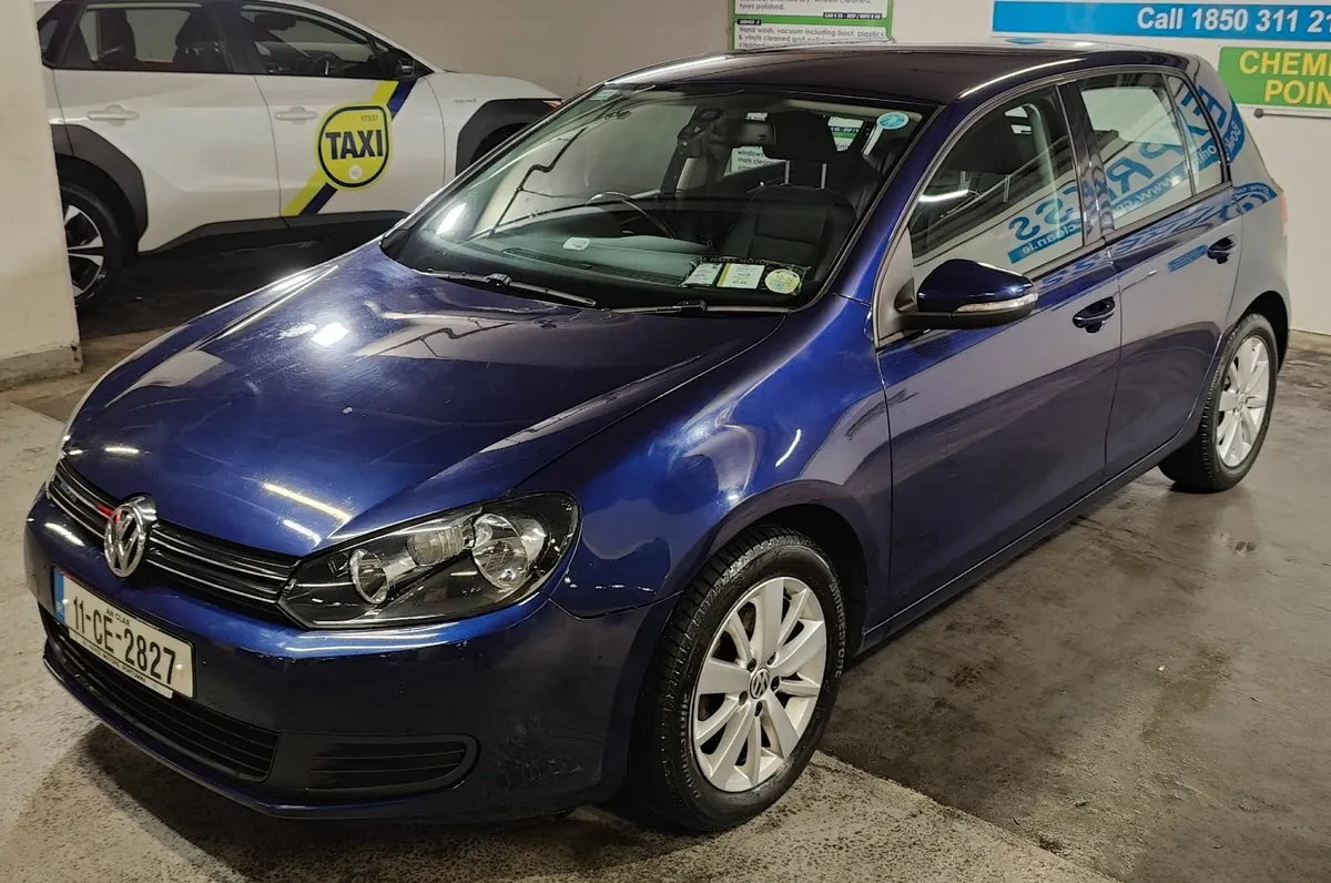 VW Golf 2011 Diesel Auto - Image 2