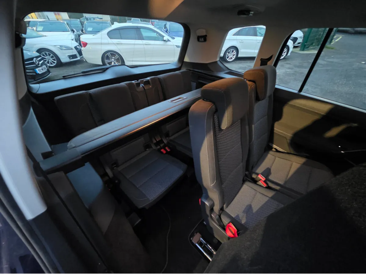 Volkswagen Touran 1.4 TSI AUTOMATIC 7 SEATER FACEL - Image 4