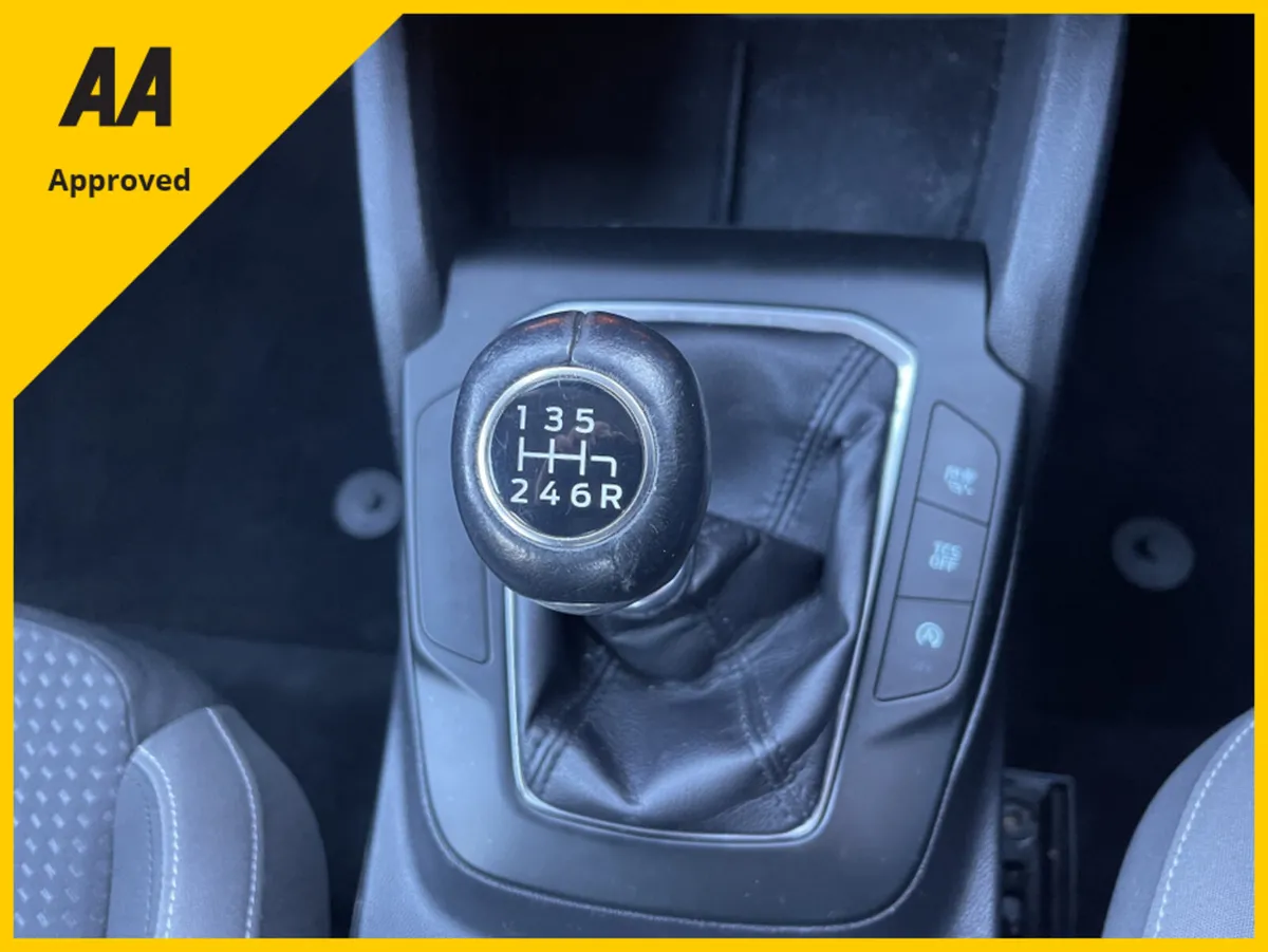 Ford Focus ZETEC 1.0cc FREE DELIVERY - Image 4