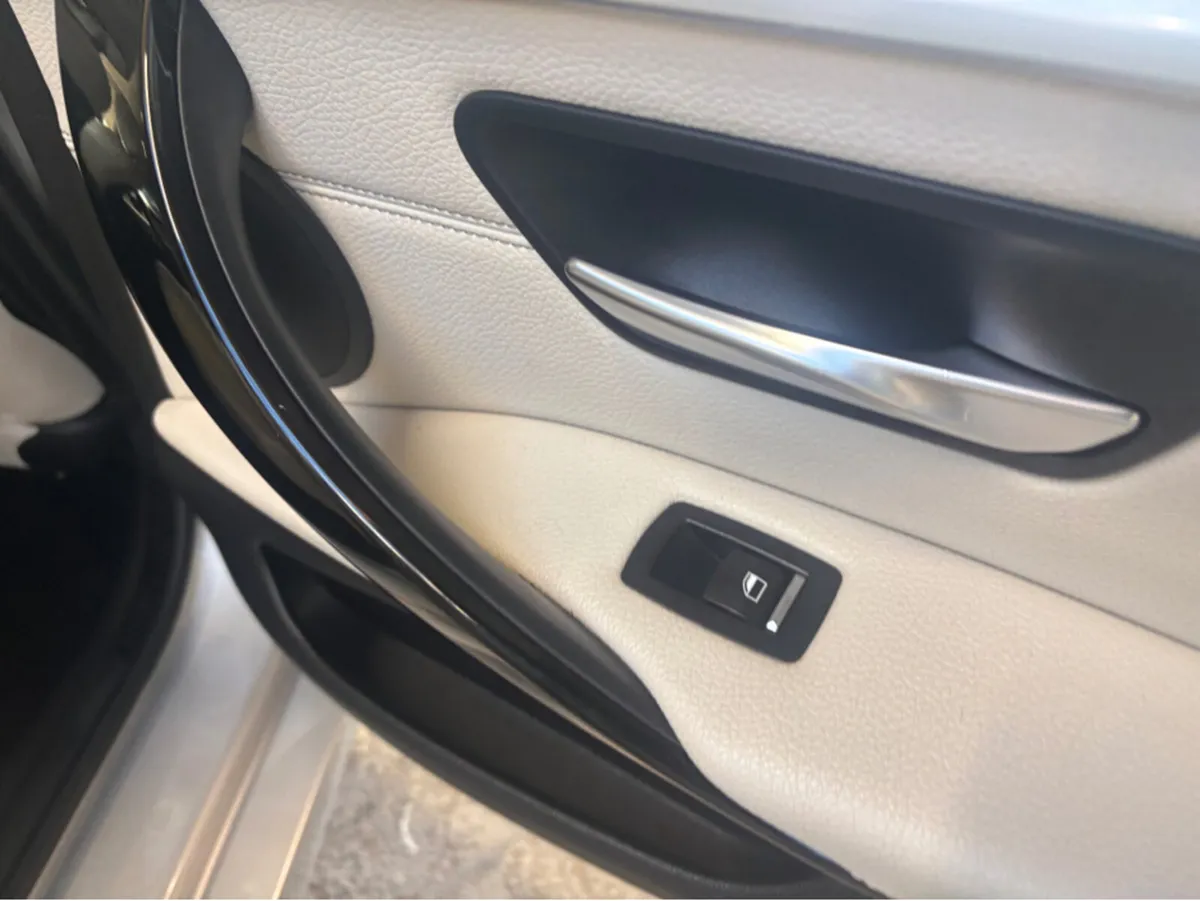 BMW 4-Series 420D SPORT ZLOU 4DR AUTO - Image 2