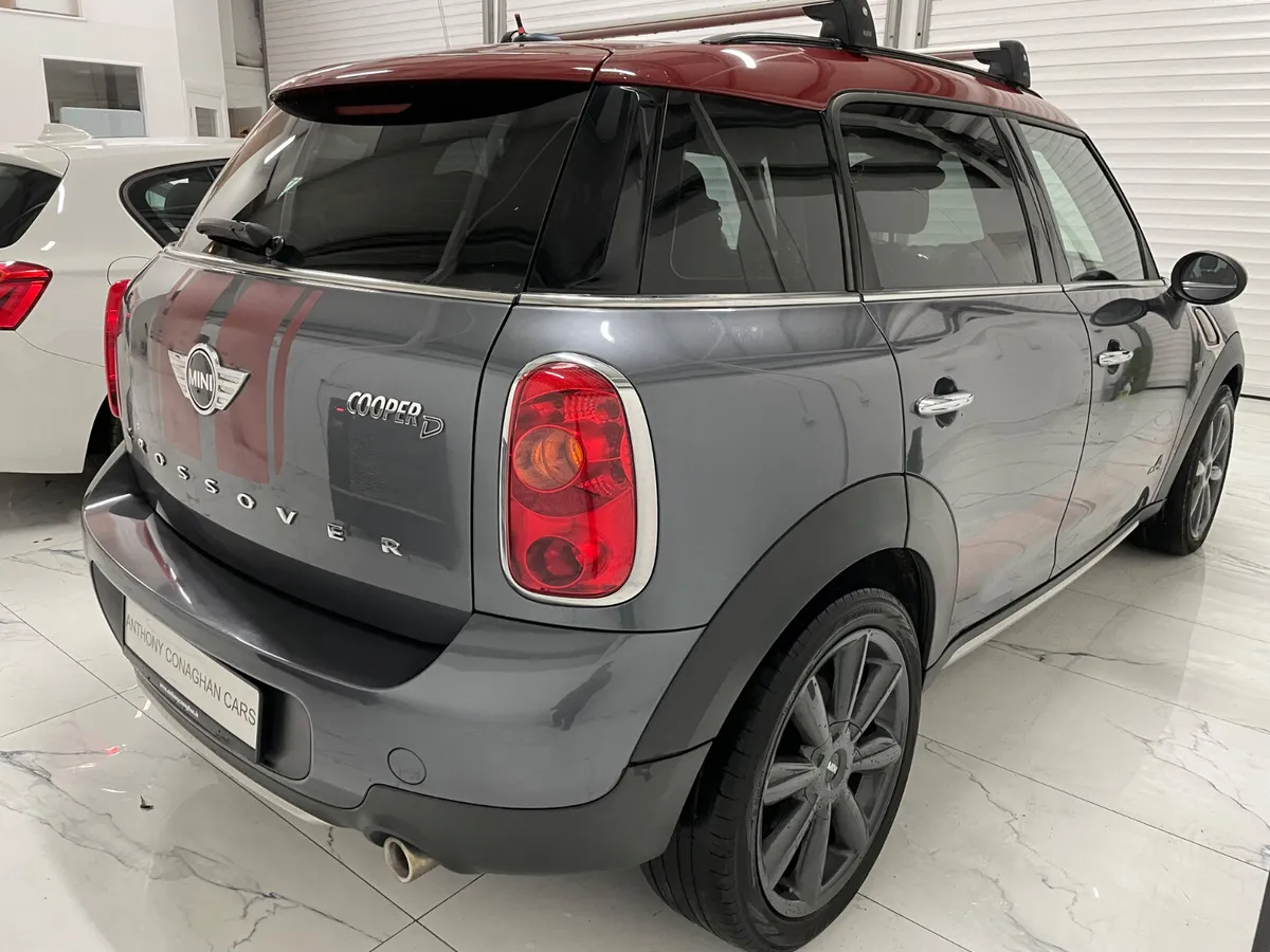 MINI COOPER  DIESEL AUTO 4X4 - Image 3