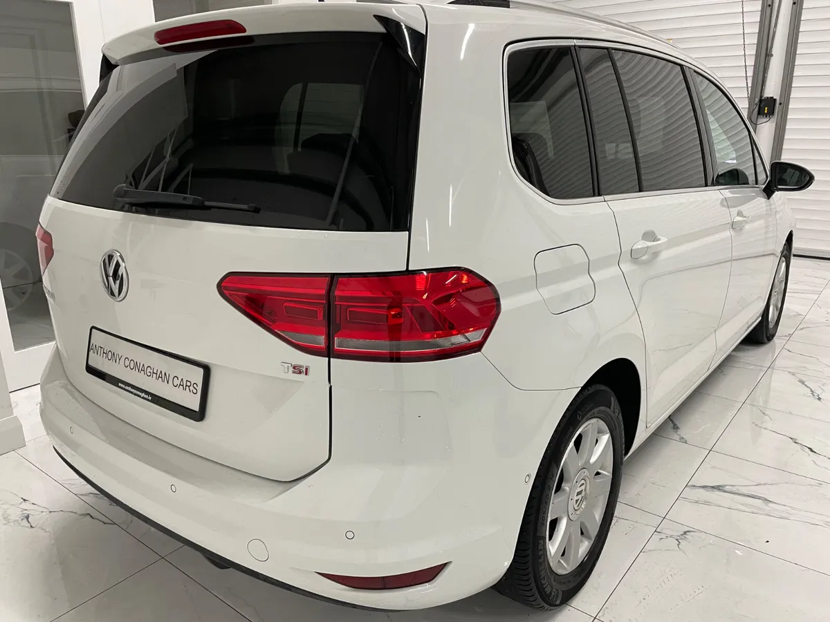 2017 Vw Touran 7 Seater 1.4 Tsi  Dsg - Image 3