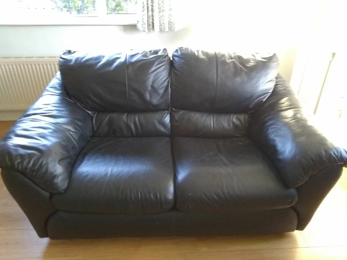 black leather two-seater sofa - Image 3