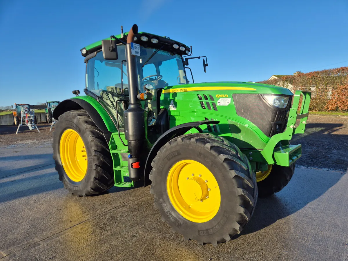 John Deere 6145R 2017 - Image 1