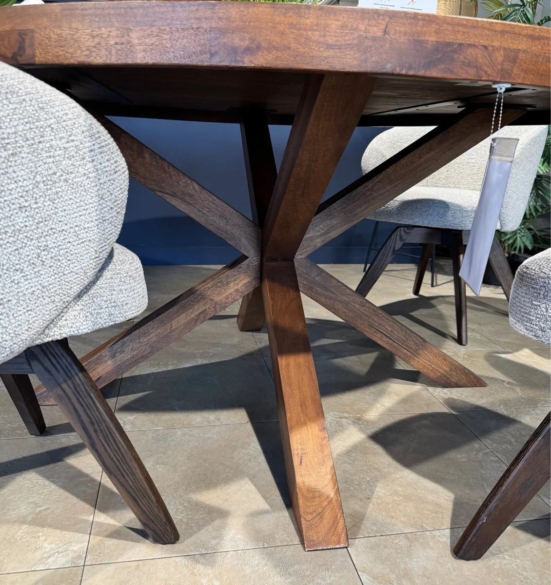 1.5m Round Dining Table Ex Display Like New - Image 3