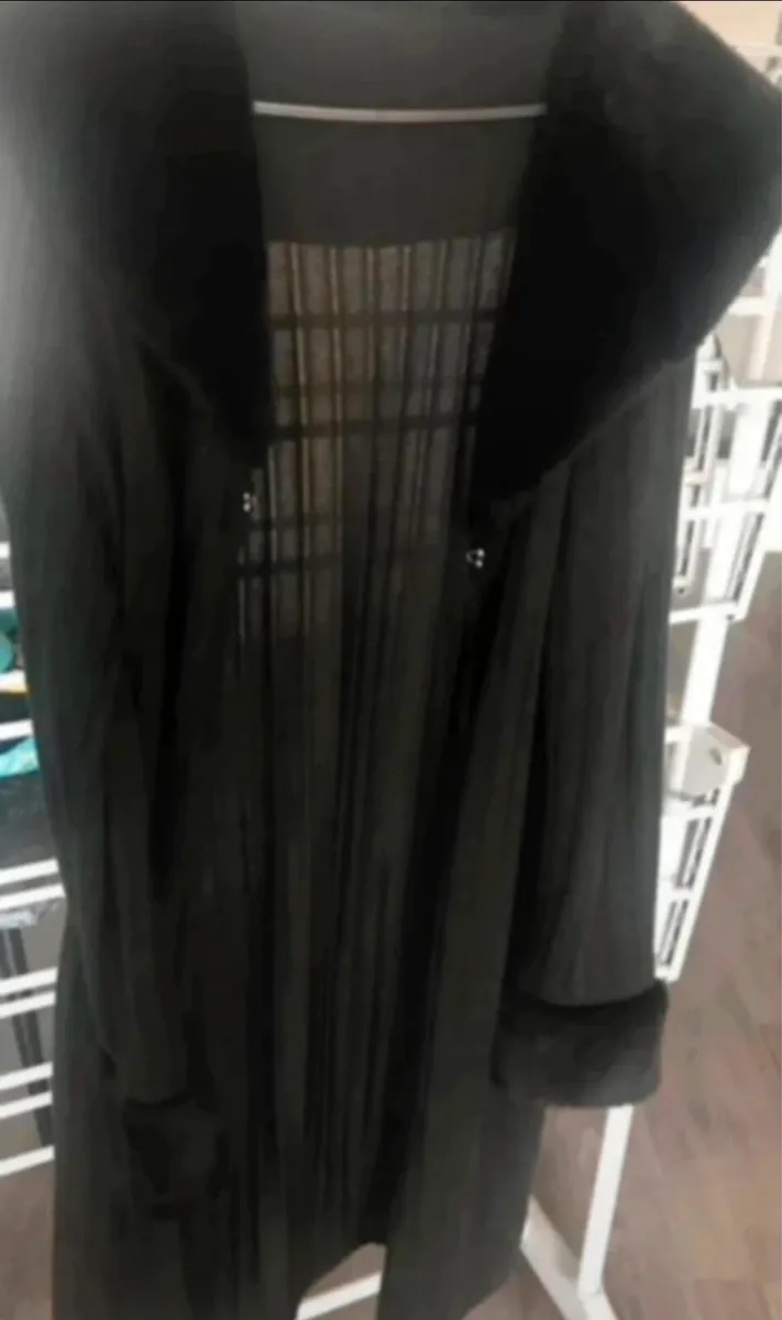 Ladies Long Cardigan Size Large.. - Image 1