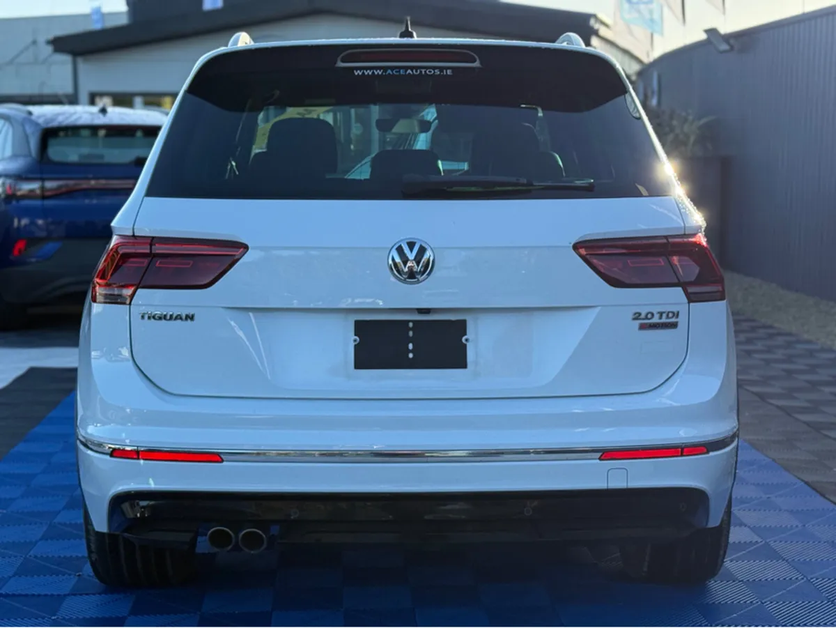 Volkswagen Tiguan R-LINE 4WD - 2.0L DIESEL - AUTO - Image 2