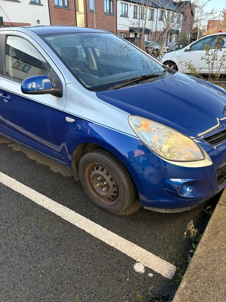 LOVELY LITTLE 2009 I20 HYUNDAI - Image 3