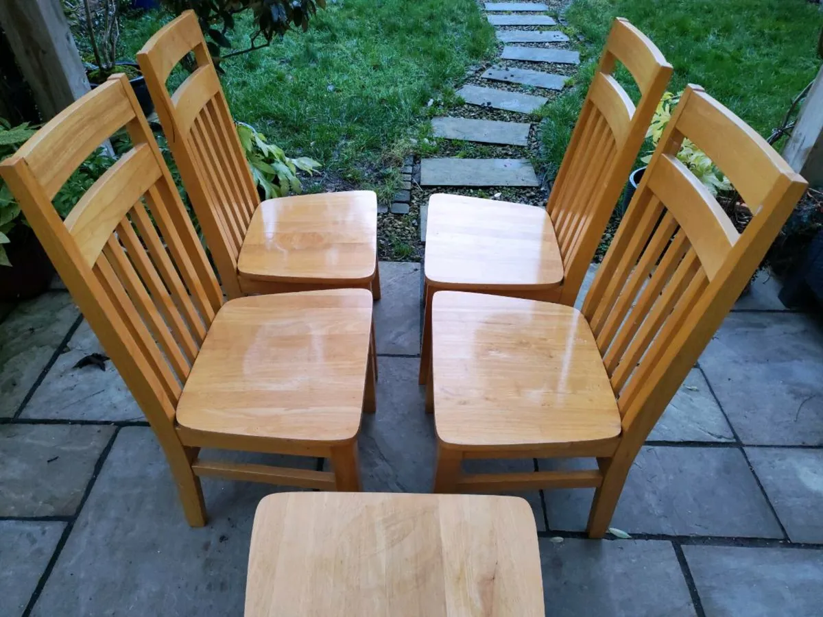 5 kitchen dining chairs - Image 1