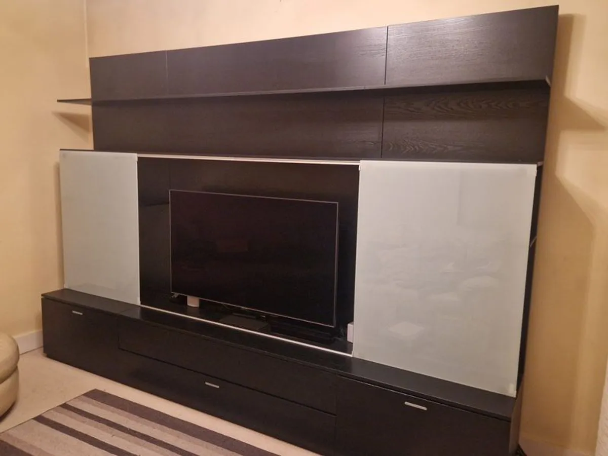 TV Unit - Image 1
