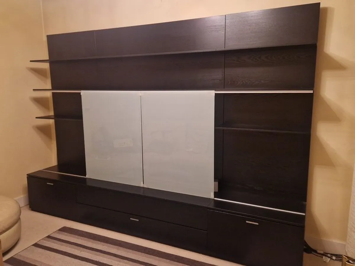 TV Unit - Image 2