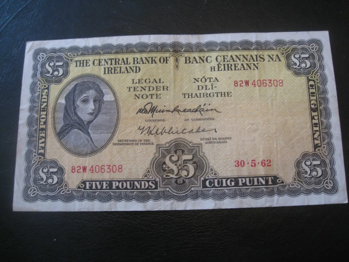 5 Pound Lavery Notes - 50 Euros Each - Image 1