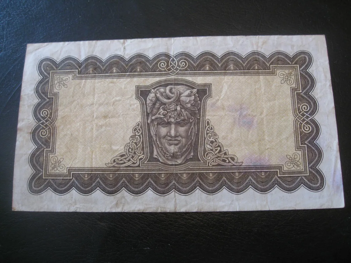 5 Pound Lavery Notes - 50 Euros Each - Image 4