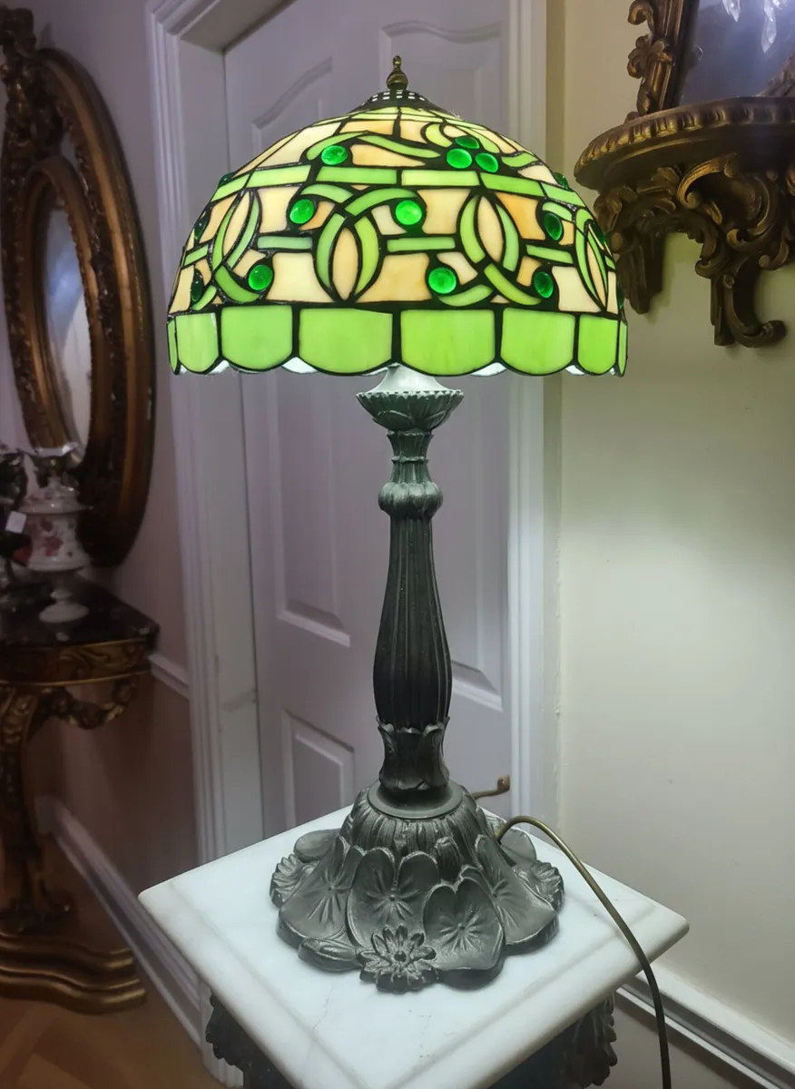 Tall vintage Tiffany lamp POSTAGE AVAILABLE - Image 1