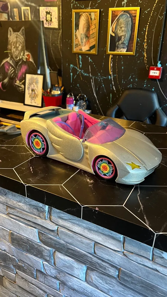 Rainbow High Doll House ,Barbie, LOL - Image 3