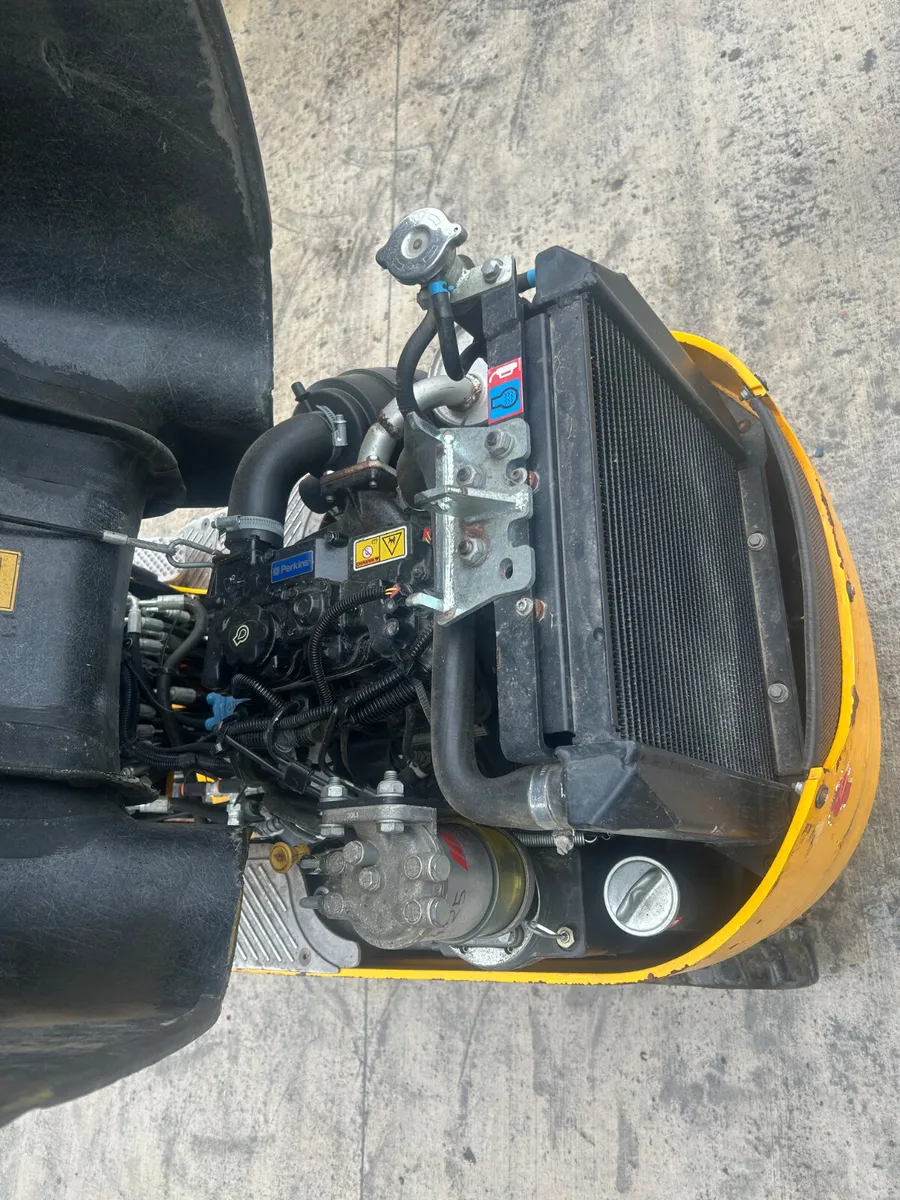 2022 JCB 8008 Excavator - Image 2