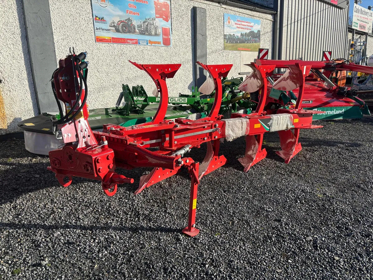 New Kverneland ED 4 Furrow Reversible Plough In - Image 1