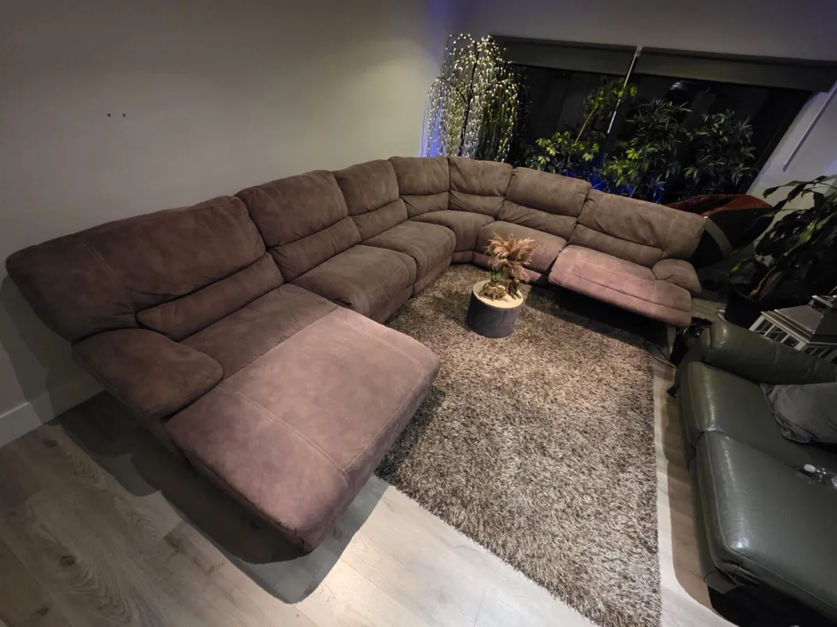 Baxter large recliner corner sofa with L shape - Image 4