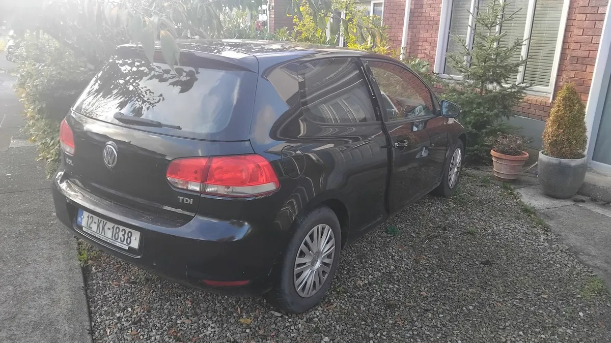 Volkswagen Golf 2012 - Image 3