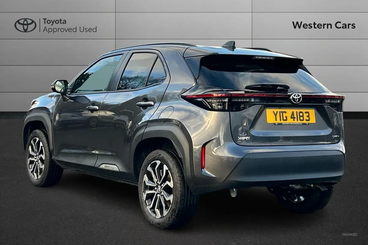 Toyota Yaris Cross 1.5 VVT-h Design E-CVT Euro 6 ( - Image 4