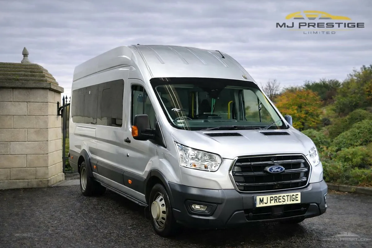 Ford Transit 460 L4 MINIBUS DIESEL RWD - Image 1