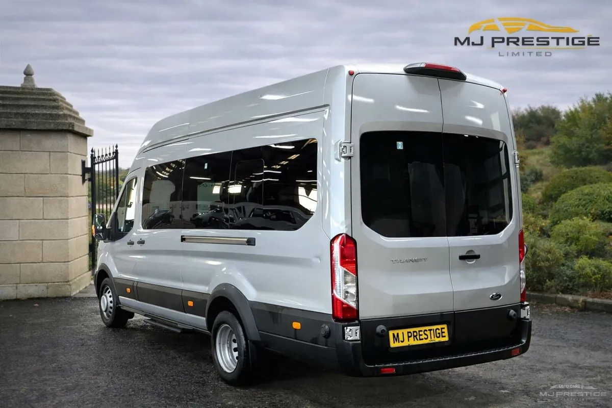 Ford Transit 460 L4 MINIBUS DIESEL RWD - Image 2